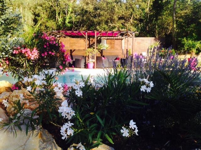 La Bastide De L'Issole Apartment Besse-sur-Issole Стая снимка