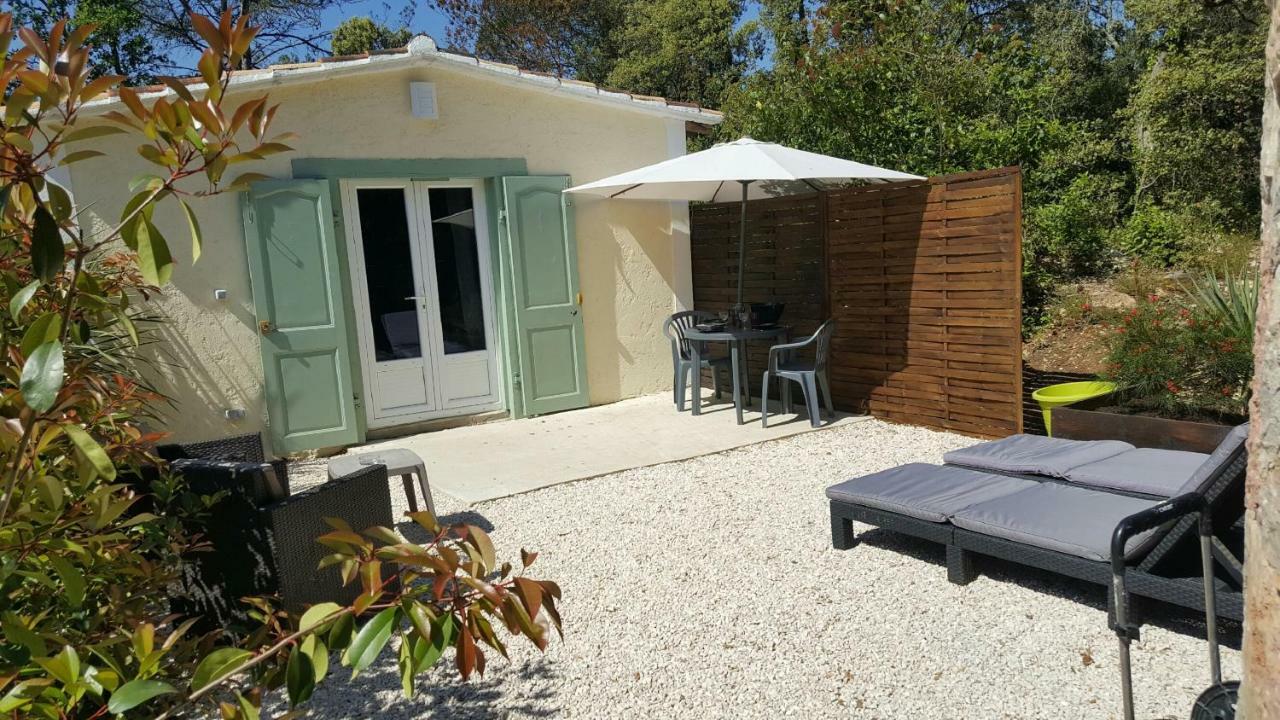 La Bastide De L'Issole Apartment Besse-sur-Issole Стая снимка